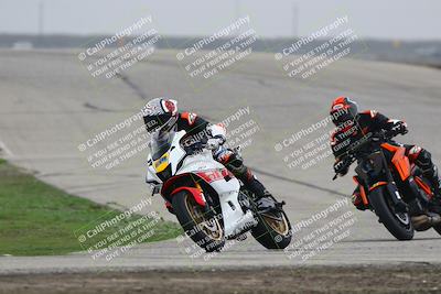 media/Nov-29-2025-TrackDaz (Sat) [[10ae2d9bce]]/B Group/Session 3 (Outside Grapevine)/